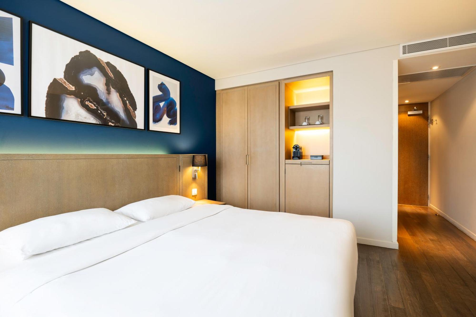 Park By Radisson Centre Hotel 3*